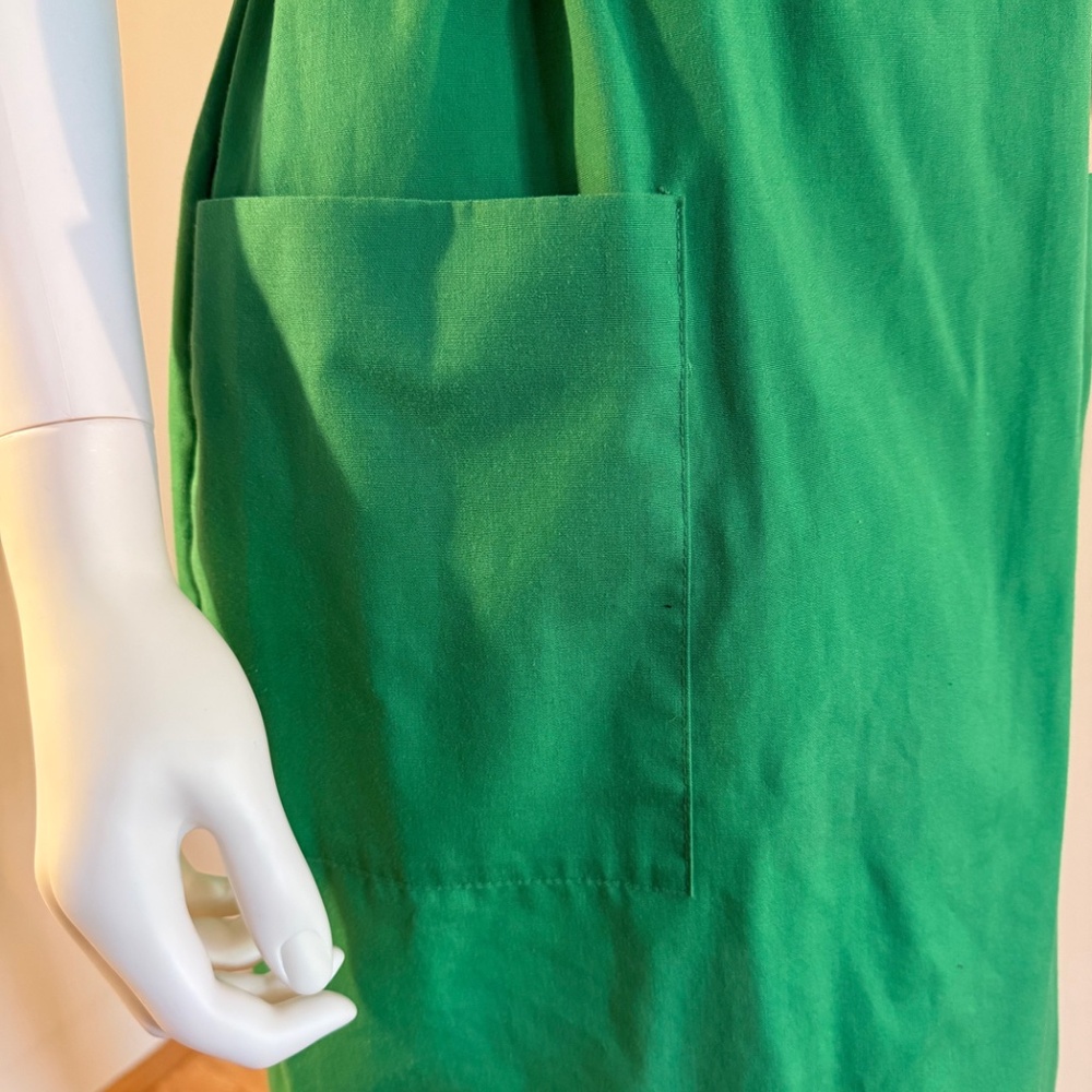 Vivid Green, Knee Length, Pocketed, Elastic Waist Dress, Shortsleeved, Vintage! - Picture 5 of 8